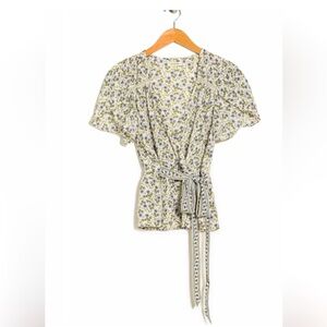 Max Studio tulip sleeve wrap top